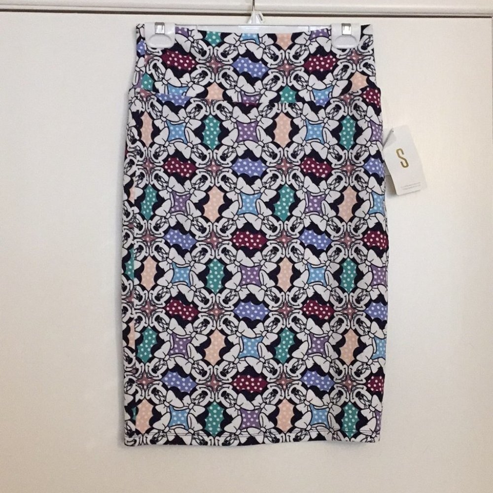 S LuLaRoe Cassie Skirt Disney F04 01